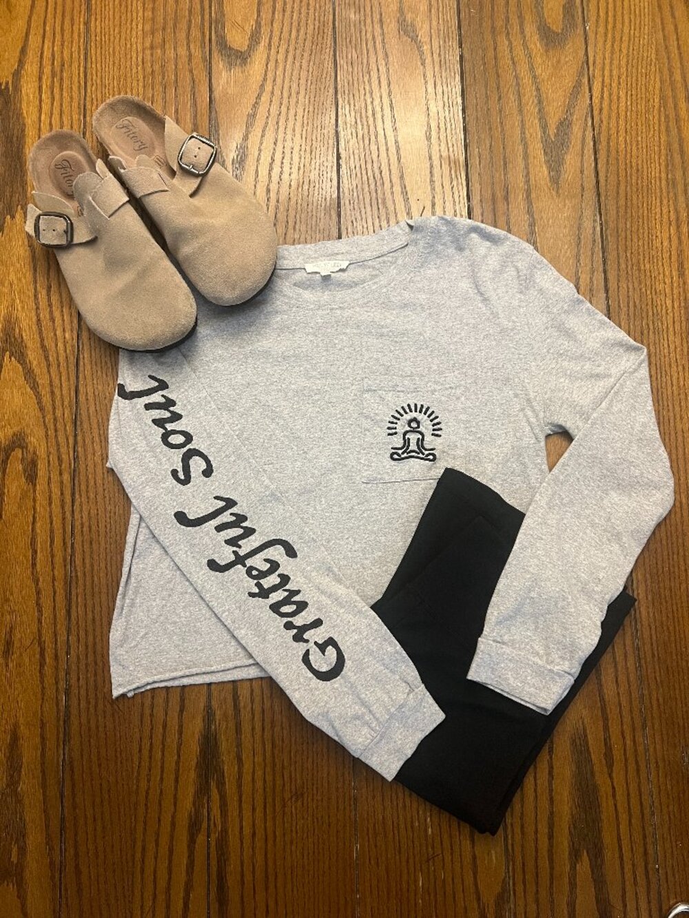 Recycled Threads Grateful Soul Gray Yoga Tee Small